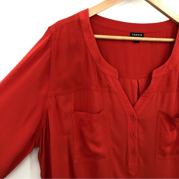 Torrid 2X Harper Challis Pullover Blouse teacher school spirit Henley 3/4 0978 - Picture 4 of 10